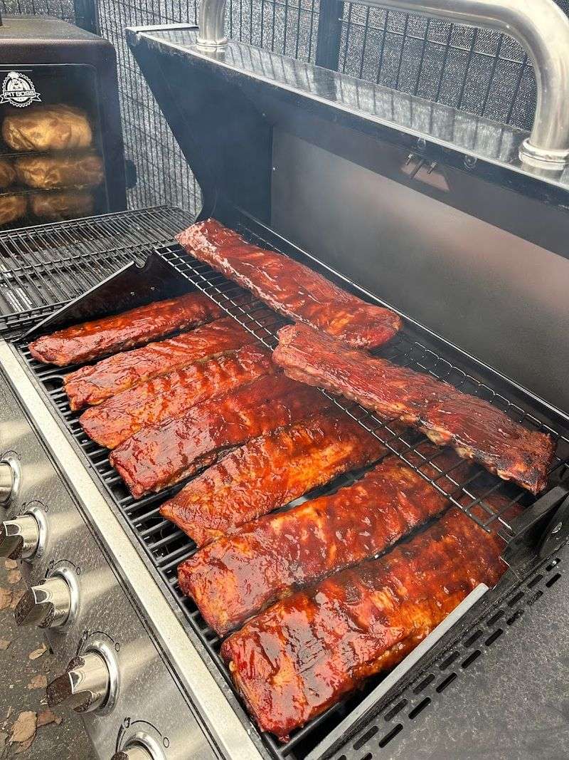Wolfes Smokehouse And BBQ