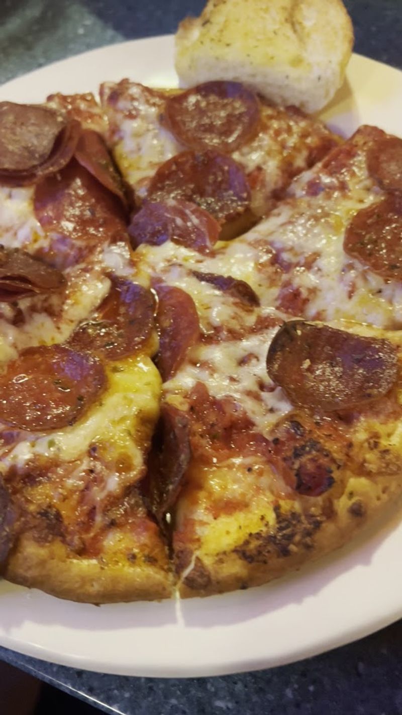 Louie's Pizza & Italian Restaurant