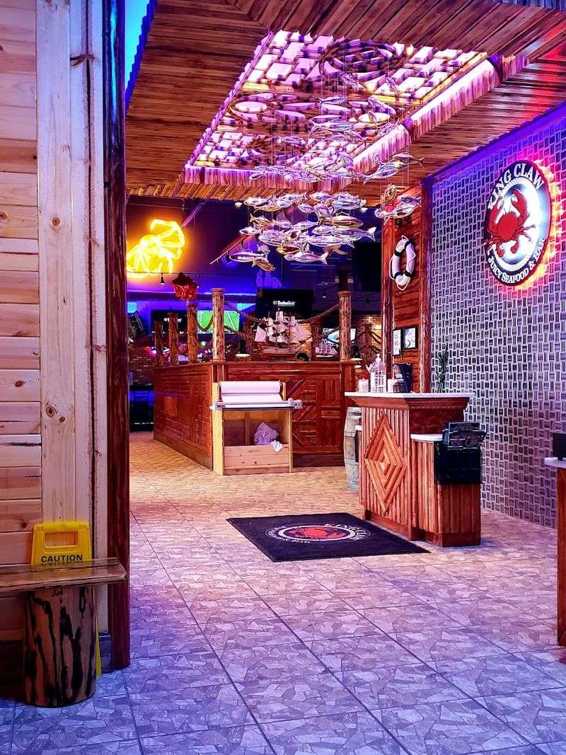 King Claw - Juicy Seafood & Bar