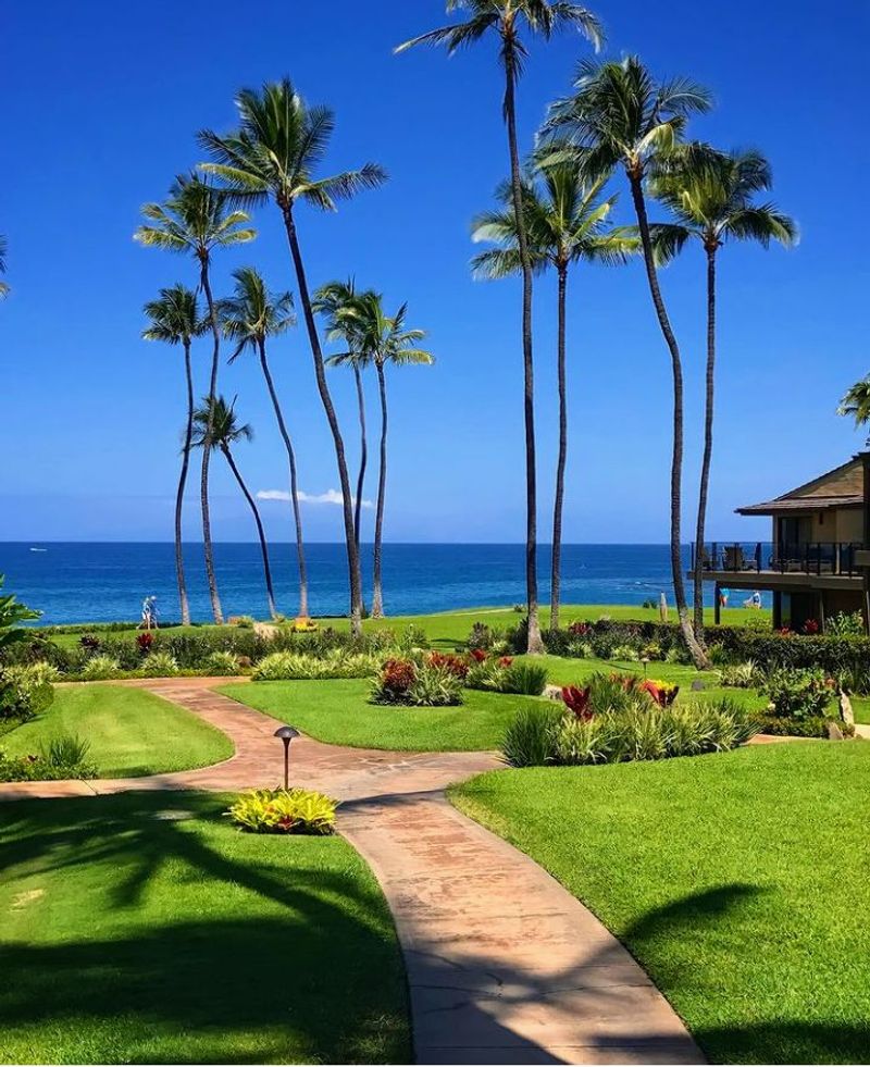 10 Warm And Scenic Hawaii Destinations Perfect For Retirement Living - Decor Hint Wailea