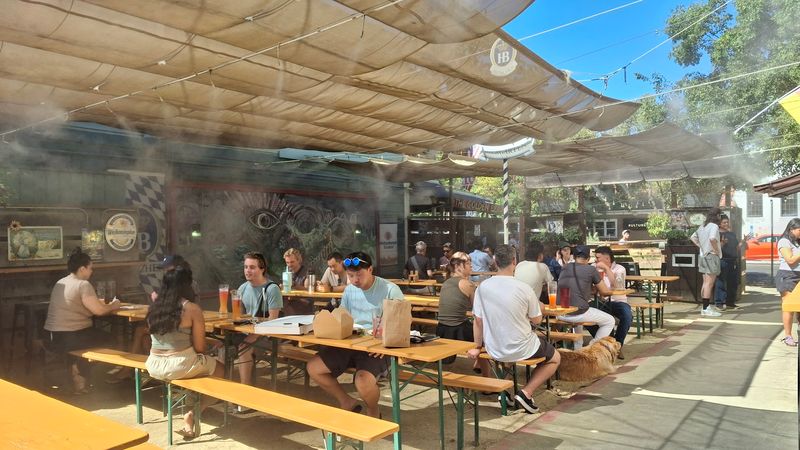 Der Biergarten, Sacramento