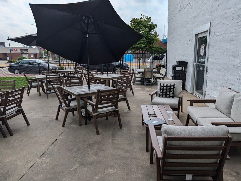 Auntie Ray's Coffee House