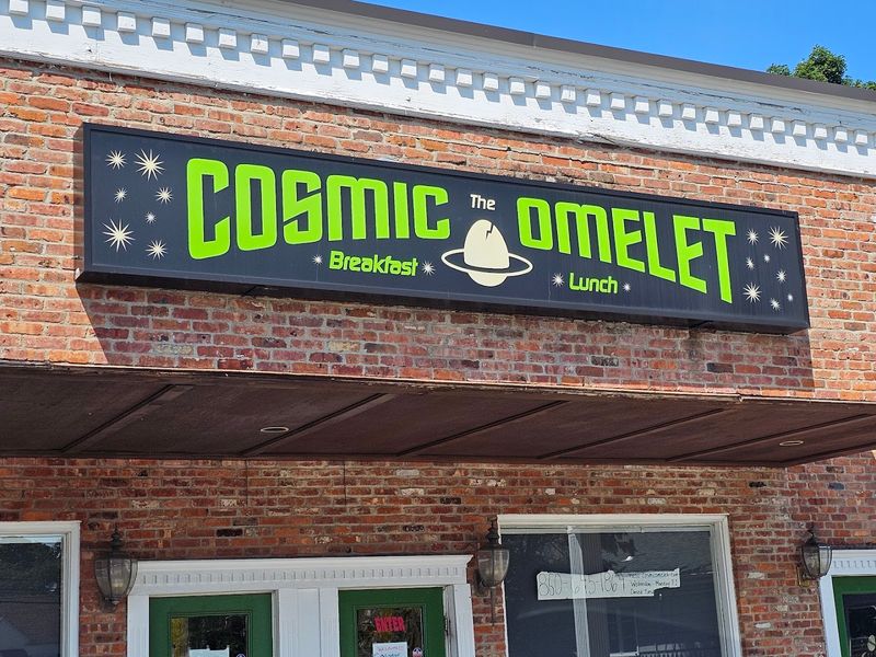 11 No-Frills Breakfast Spots In Connecticut That Are Absolutely Worth The Drive - Decor Hint Cosmic Omelet, Manchester