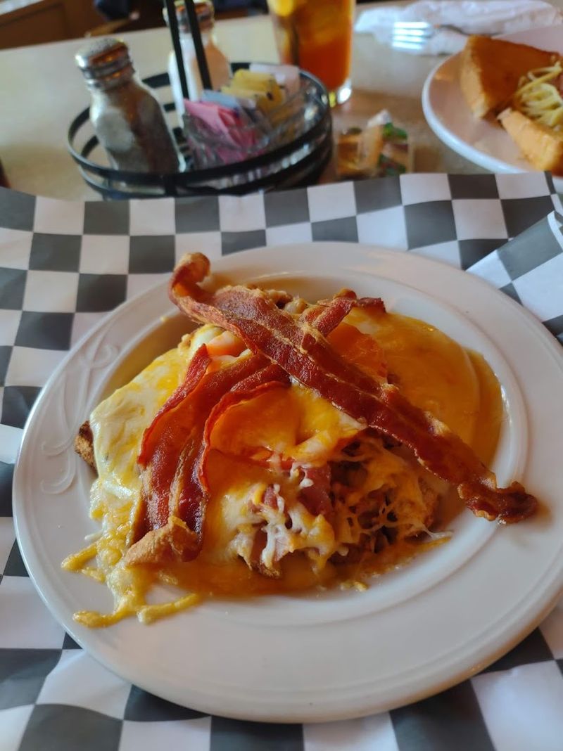 The Kentucky Hot Brown Worth Every Calorie
