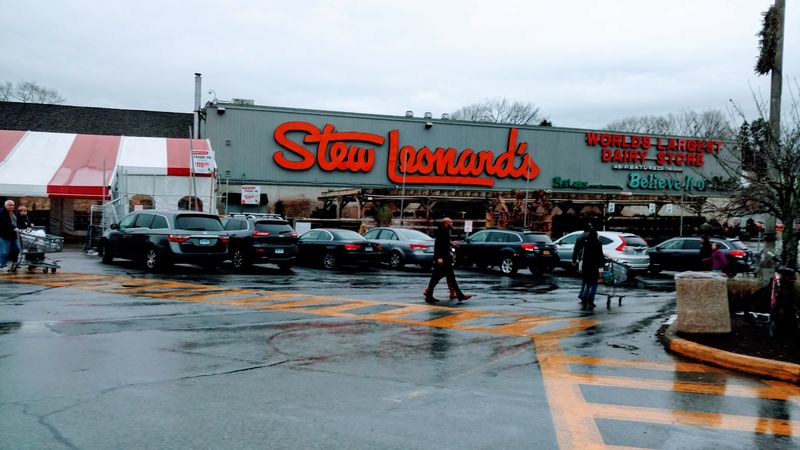 Stew Leonard's, Norwalk
