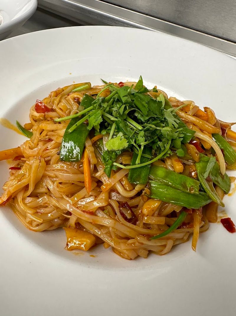 Hong Kong Chicken That Earns Consistent Praise