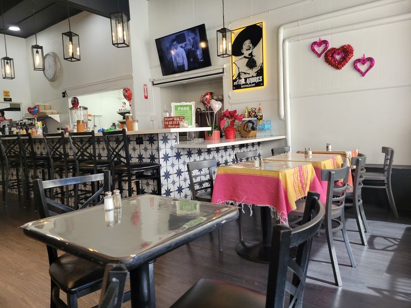 El Mil Amores, San Francisco