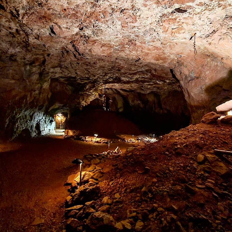 Underground Tour Experience
