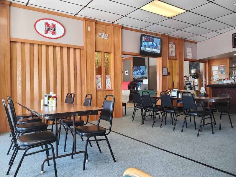 9 Old-School Steakhouses In Northeast Nebraska That Are Truly Worth The Drive - Decor Hint Mary's Restaurant, Plainview