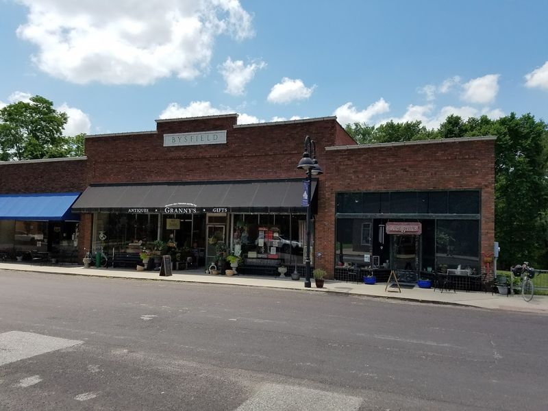 The General Store And Ice Cream Stop Everyone Loves In Rocheport