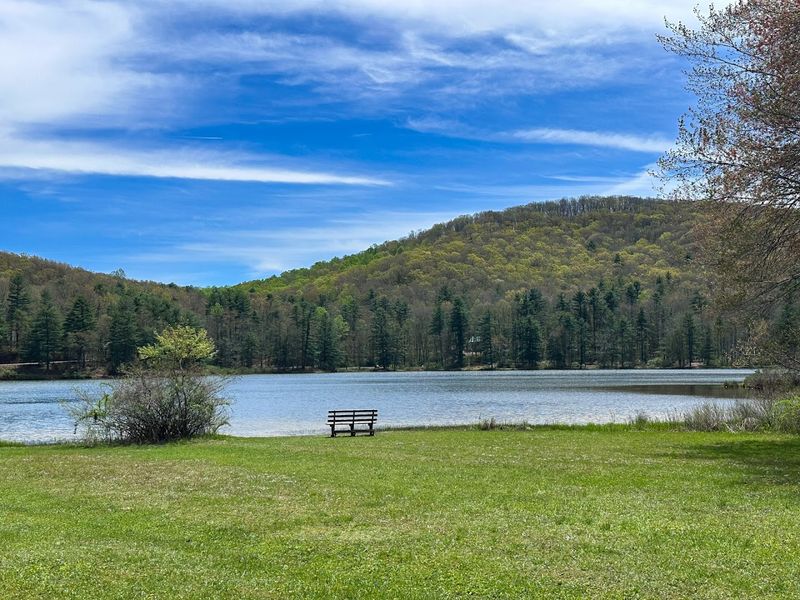 Moncove Lake State Park