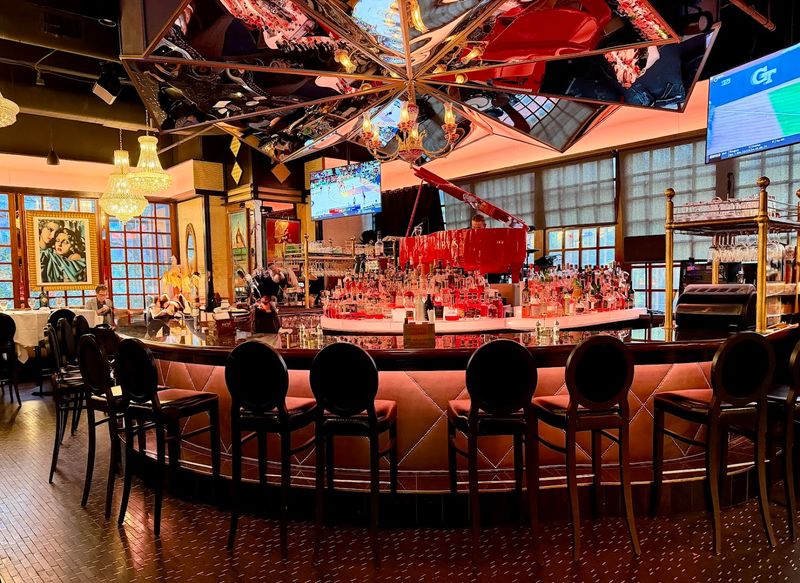 This Louisville Restaurant Holds Title Of Kentucky's Most Expensive - Decor Hint Desserts That Give Guests One More Reason To Linger