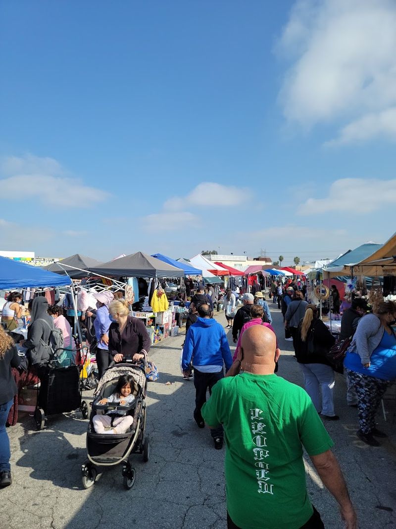 Paramount, Paramount Swap Meet