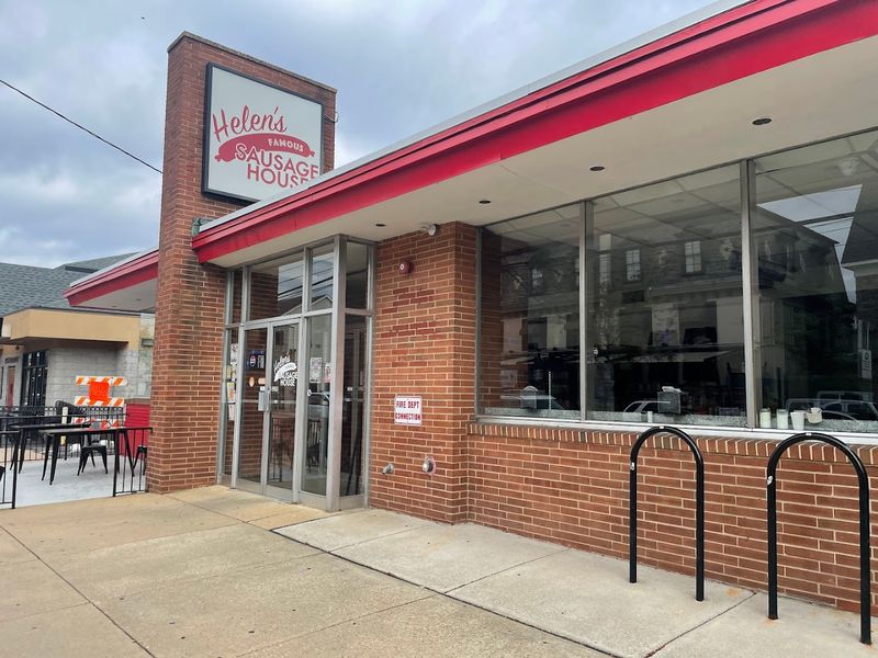 Helen's Sausage House, Newark
