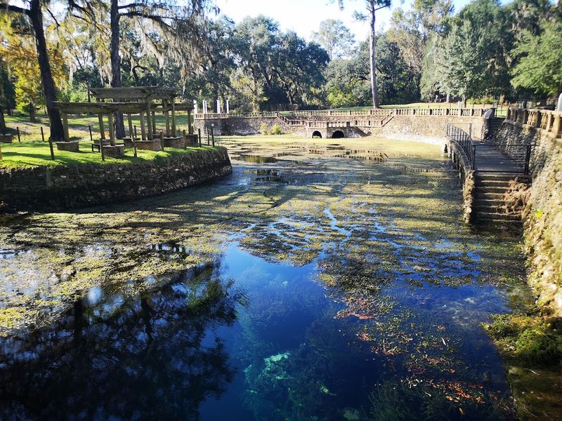Radium Springs Garden