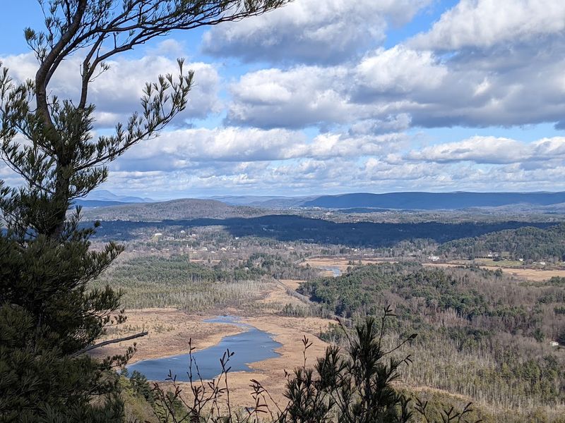 Monument Mountain Trailhead