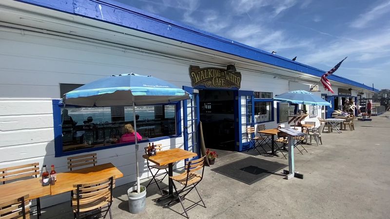 Walking on Water Cafe, San Diego / Ocean Beach Pier