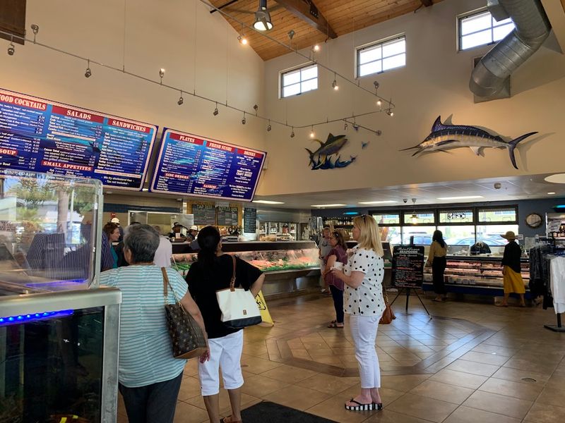 9 California Old-School Fish Markets Where Lunch Comes Wrapped In Paper - Decor Hint Point Loma Seafoods, San Diego