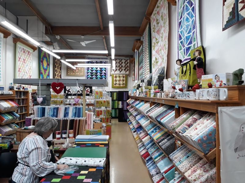 10 Fabric Shops In Southern California Every Quilter Should Visit First - Decor Hint Quilt in a Day