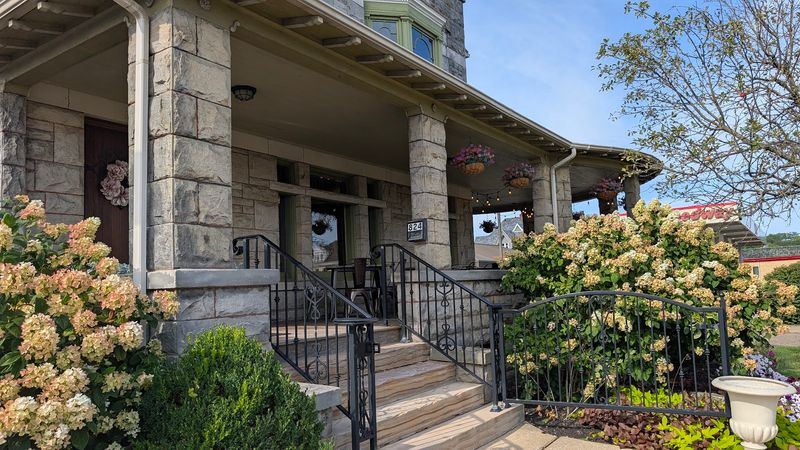 Ohio Has 10 Restaurants That Deliver Such A Remarkable Experience That The Drive From Anywhere Feels Completely Justified - Decor Hint Social At The Stone House