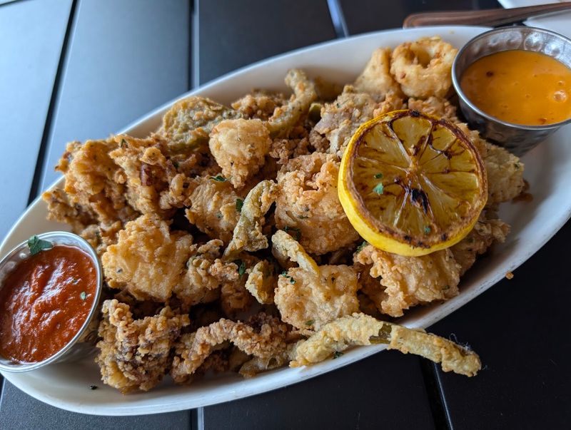 Fried Seafood So Good It Deserves Its Own Conversation