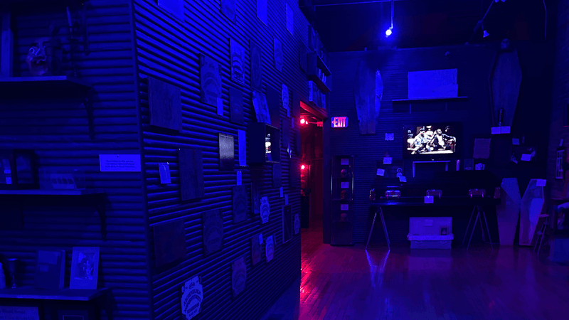 The Delightfully Odd Museum In Nebraska You've Probably Never Heard Of - Decor Hint Late Hours Make The Mood Feel Stronger