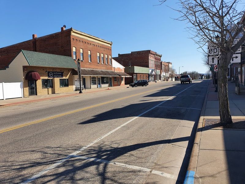 10 Wisconsin Towns Offering A Slower Pace And A Retirement Budget That Works - Decor Hint Hillsboro