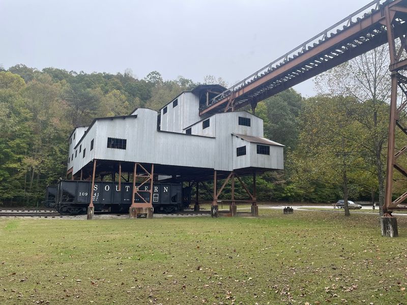 Mining History Narration That Brings The Past Alive
