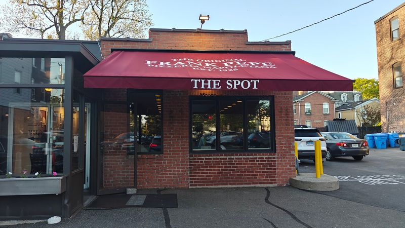 Frank Pepe Pizzeria Napoletana