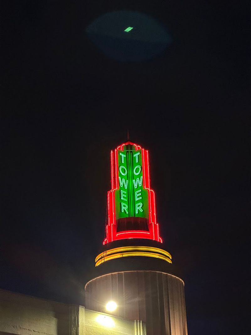 Sacramento, Tower Theatre Sign