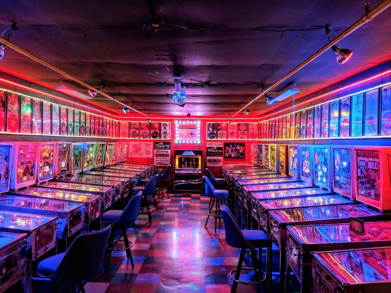 Have Fun At The Vintage Pinball Arcade And Game Room