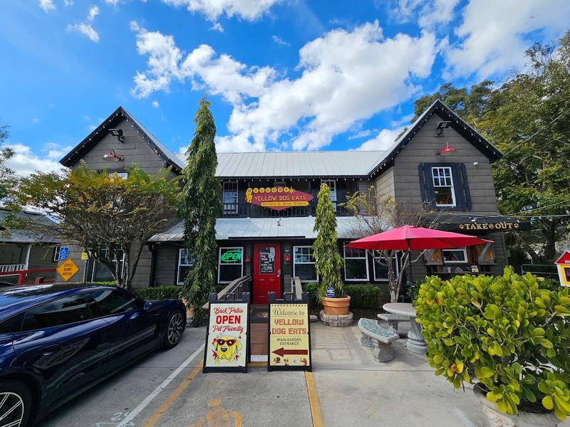 The Tiny Florida General Store With A Huge Reputation For Incredible Sandwiches - Decor Hint Why Yellow Dog Eats Keeps People Coming Back