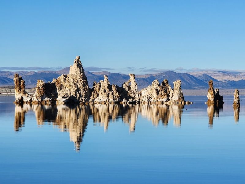 12 Scenic Spots In California That Feel Almost Suspiciously Photogenic In Person - Decor Hint Mono Lake Tufa State Natural Reserve, Lee Vining