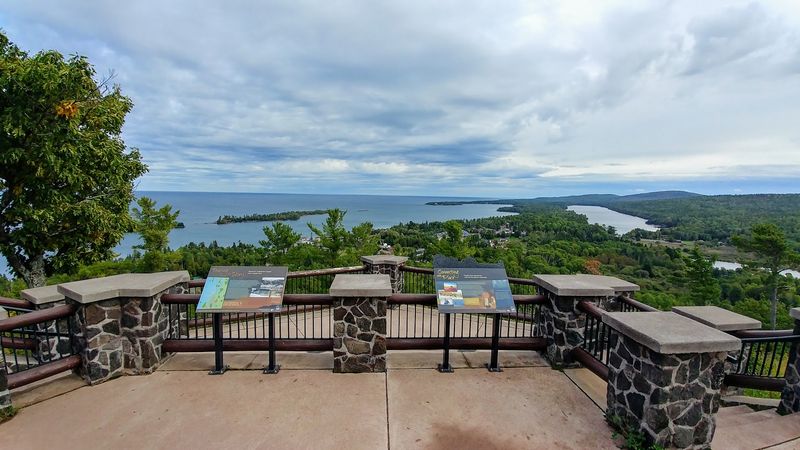 These Michigan Road Trips Are Packed With Scenic Views And Small-Town Charm - Decor Hint The Keweenaw Peninsula And Brockway Mountain Drive