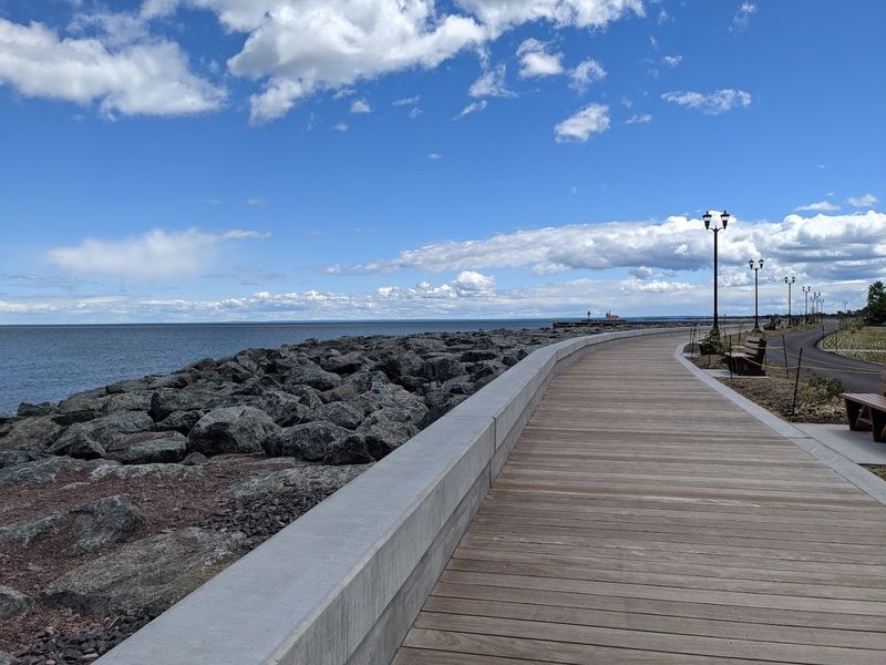 These 10 Scenic Minnesota Getaways Cost Less Than A Fancy Dinner - Decor Hint Duluth Lakewalk