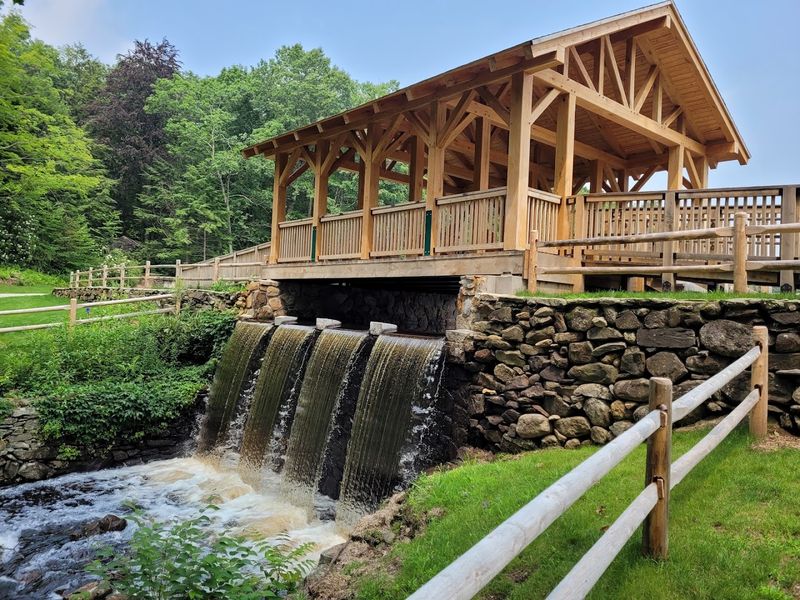 Affordable Spring Adventures In Massachusetts That Are Totally Worth The Drive - Decor Hint Moore State Park