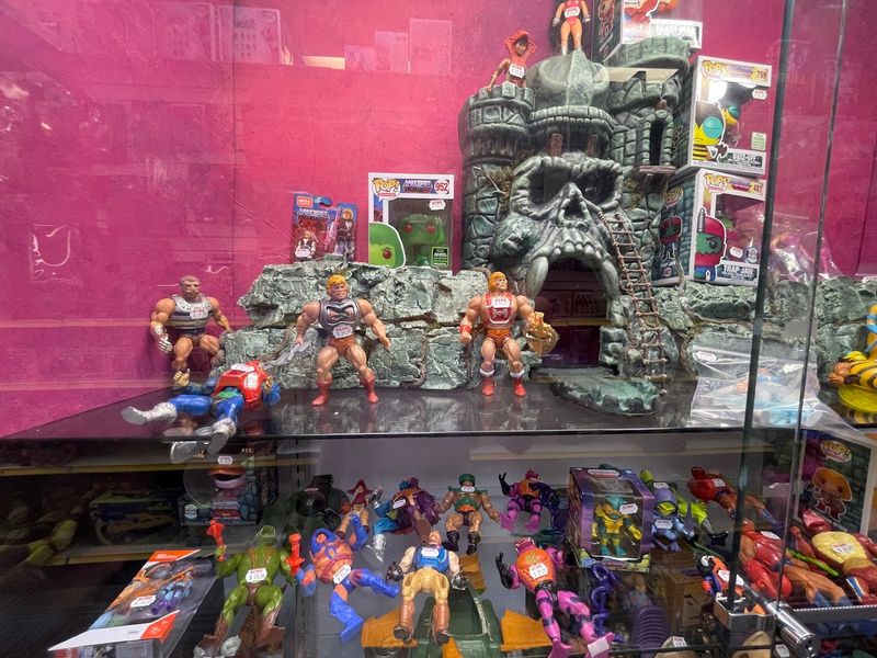 Action Figures And Collectibles That Go Way Beyond Comics