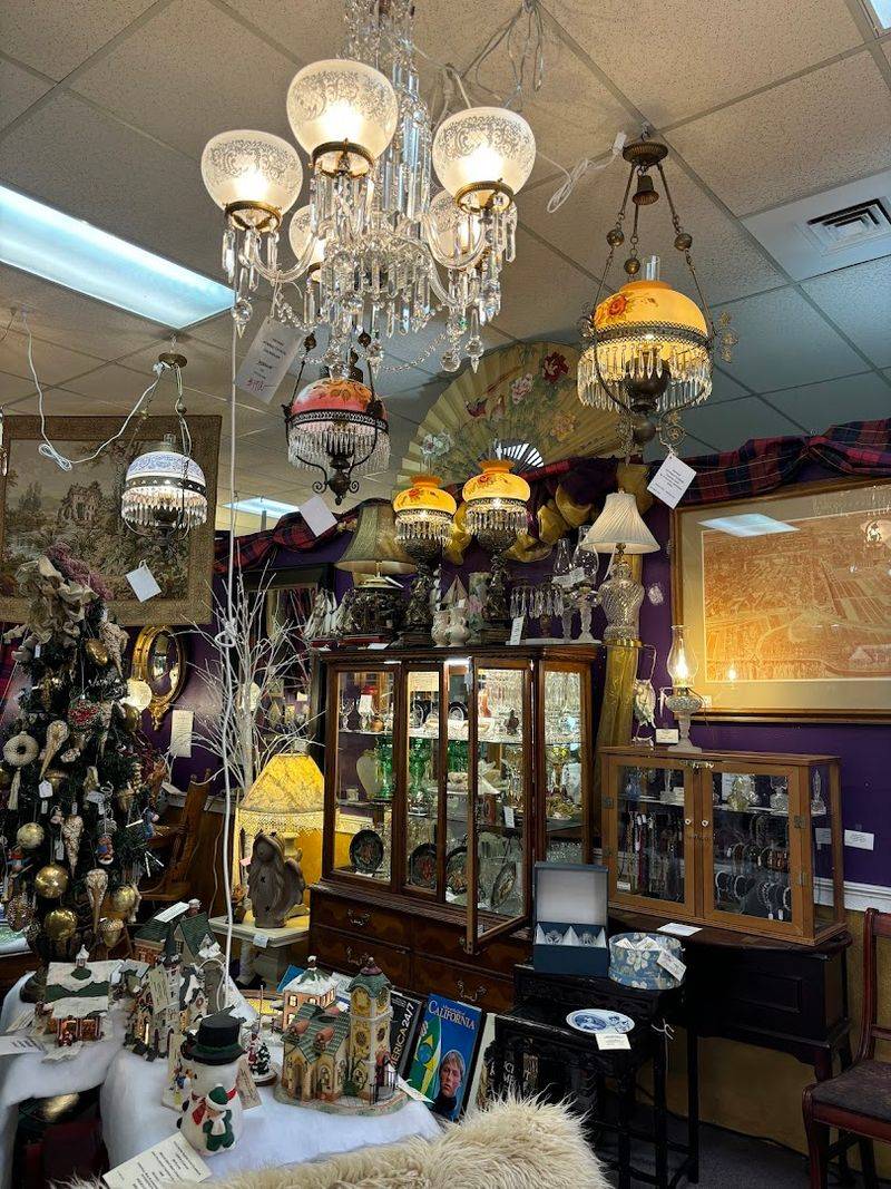 You Must Spend An Entire Afternoon Exploring This Incredible Idaho Antique Store - Decor Hint The Atmosphere Is Truly One of A Kind