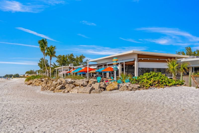 These 15 Florida Waterfront Restaurants Deliver Great Food And Beautiful Surroundings - Decor Hint Beach House Waterfront Restaurant