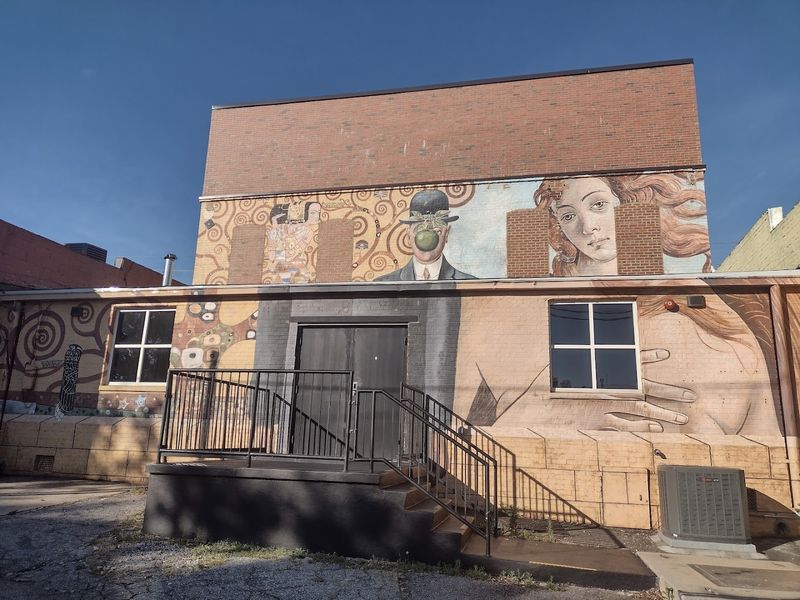 This Unique Georgia Town Blends Southern Charm With Art And A Bit Of Fast-Food History - Decor Hint Georgia’s Longest Running Professional Theatre With A Rich Legacy