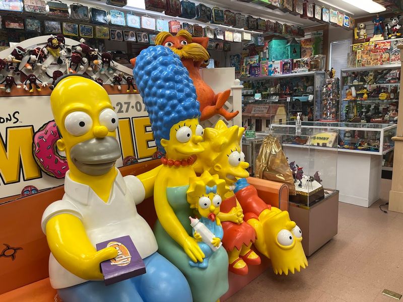 11 Underrated Connecticut Attractions Perfect For A Saturday Adventure - Decor Hint Barker Character, Comic & Cartoon Museum, Cheshire