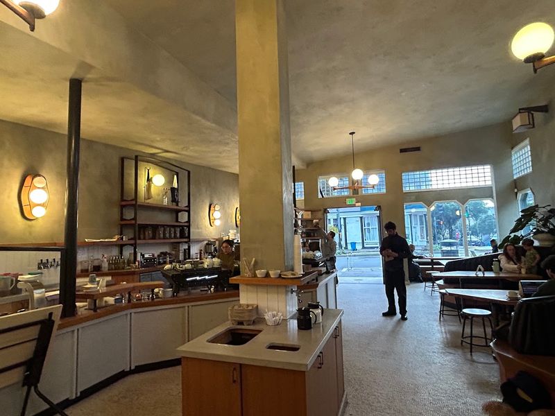 11 California Cafés Where Nobody Seems In A Hurry And That Helps The Whole Mood - Decor Hint Sightglass Coffee Divisadero, San Francisco