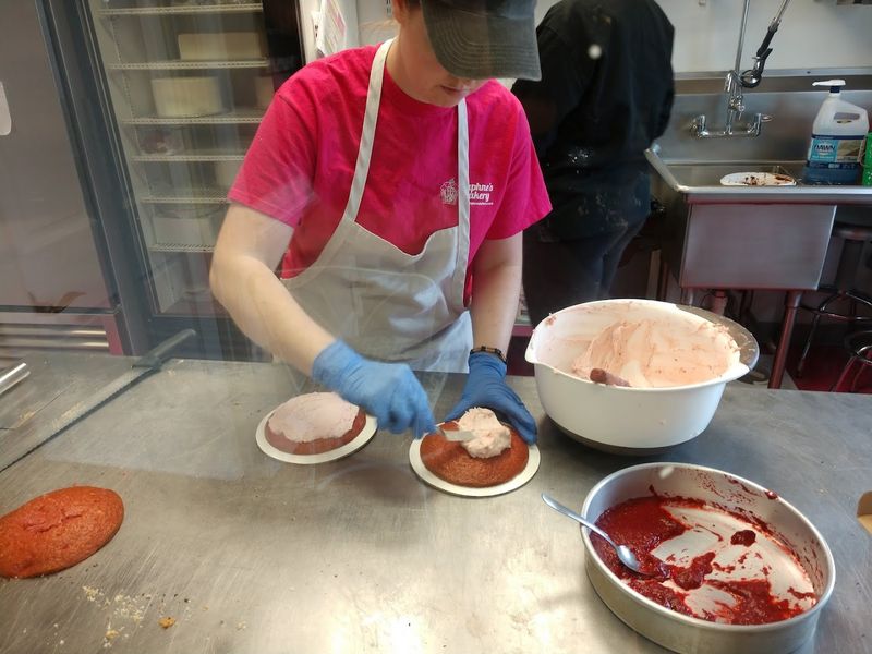 Why Daphne’s Keeps Customers Coming Back