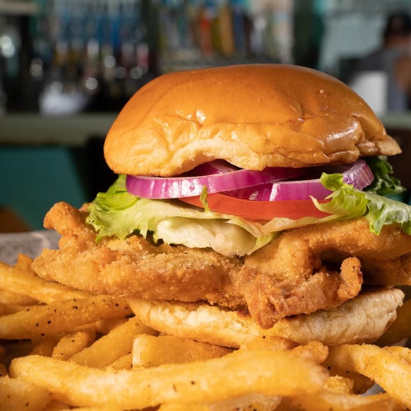 This Florida Beachfront Restaurant Makes A Grouper Sandwich You Won't Forget - Decor Hint A Florida Institution Worth Visiting