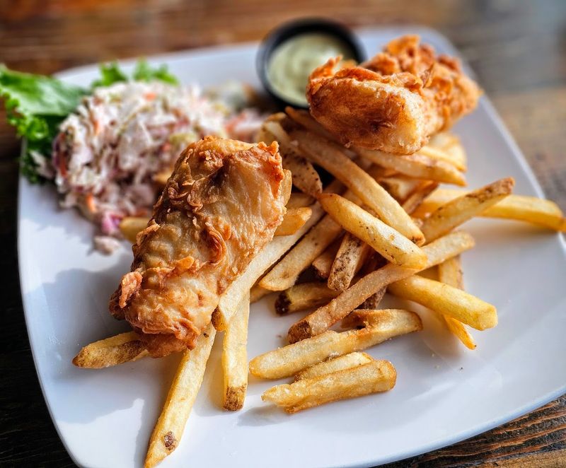 Vermont Patio Spots That Feel Quiet But Serve Incredible Food - Decor Hint The Lake House