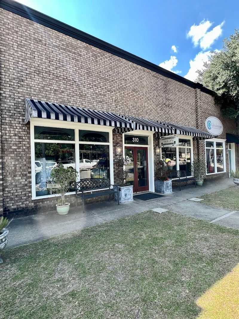 Trolly's Designer Fabric LLC