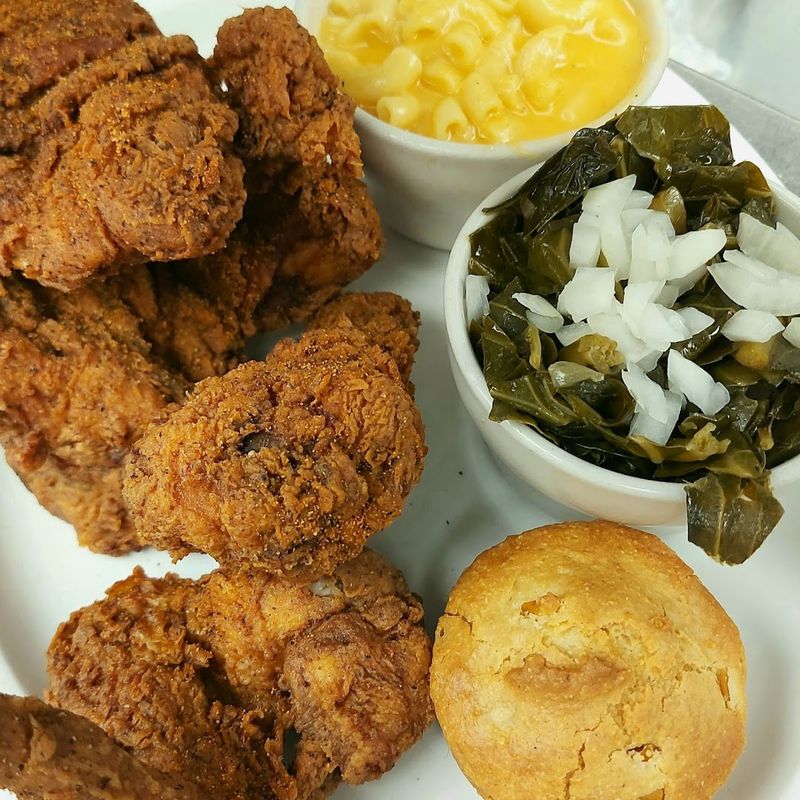 This Cajun Spot In California Is Full Of Flavor You Will Not Forget - Decor Hint Sides Do A Lot Of Flavor Work