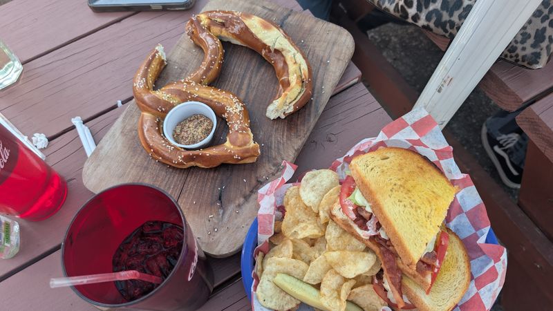 The Reuben Sandwich That Holds Its Own