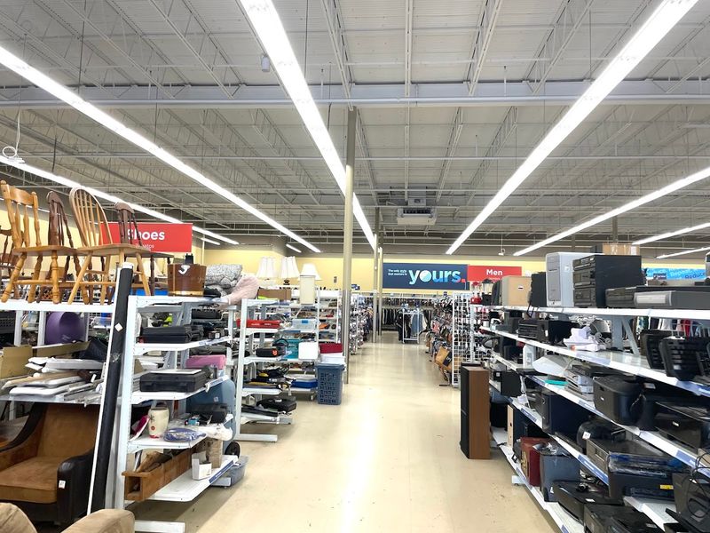 Savers (Parkville)