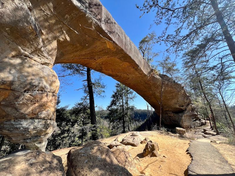 Sky Bridge Arch Trail